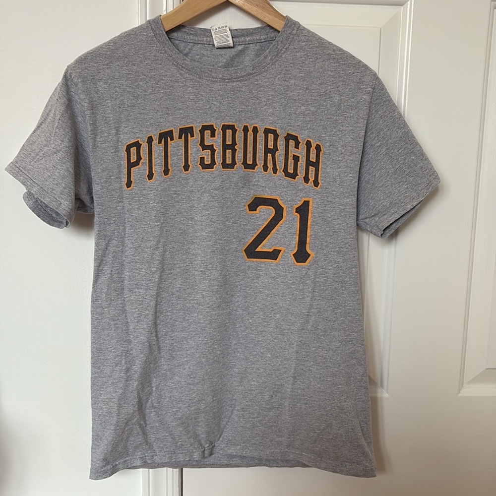 Roberto Clemente #21 Pittsburgh Pirates T-Shirt